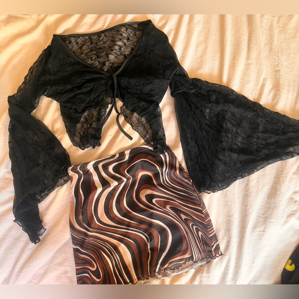✨SHEIN Black Lace Detail Top + Skirt Set